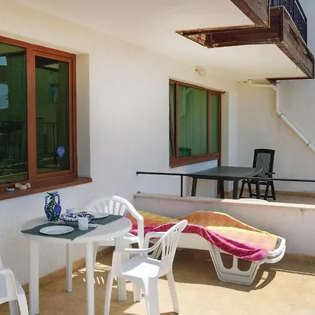 Apartman One-bedroom In Balcsik